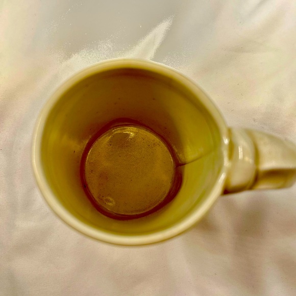 Carolyn Carroll footed, signed mug - Picture 3 of 4